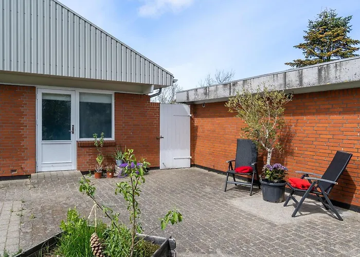 Martinette - 4-7km From The Sea By Interhome *